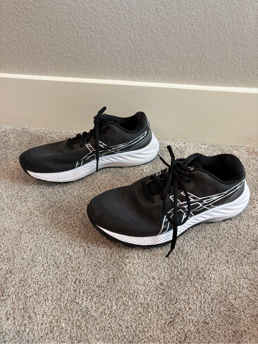 ASICS GEL-Excite 9 Black White Running Shoes Women’s 9.5